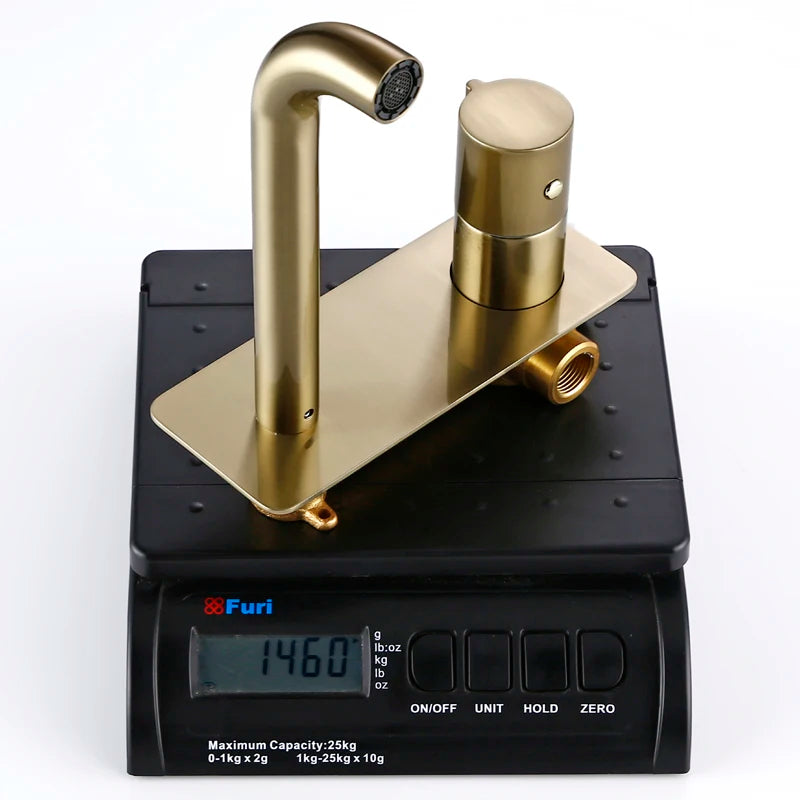 Grifo de Pared para Lavabo en Oro Cepillado